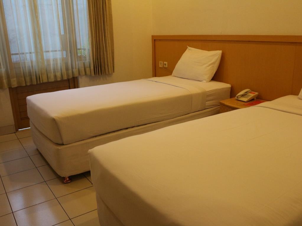 Reddoorz @ Cherry Homes Hotel 2*