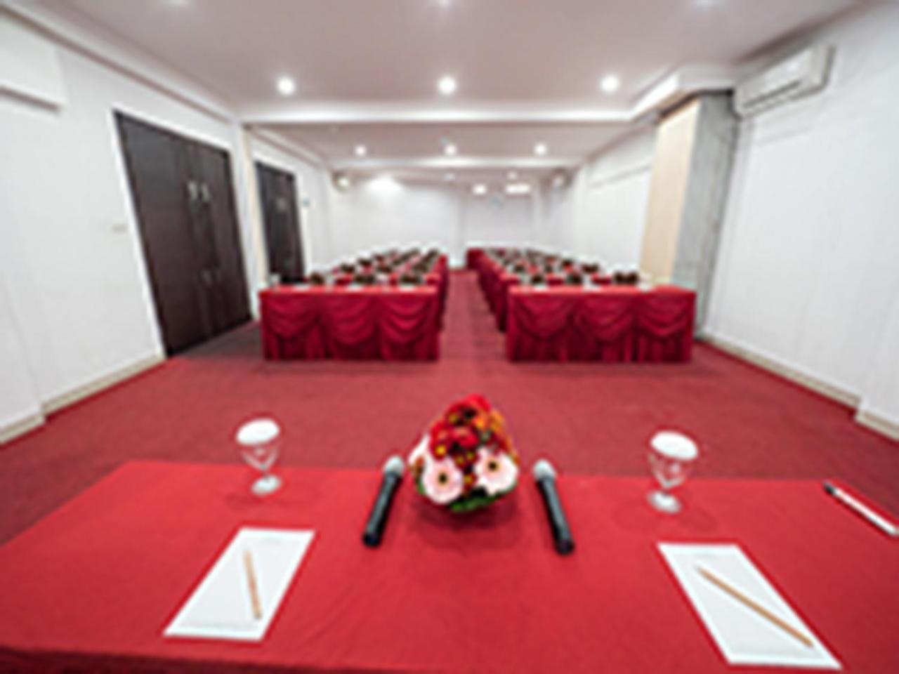 Reddoorz @ Cherry Homes