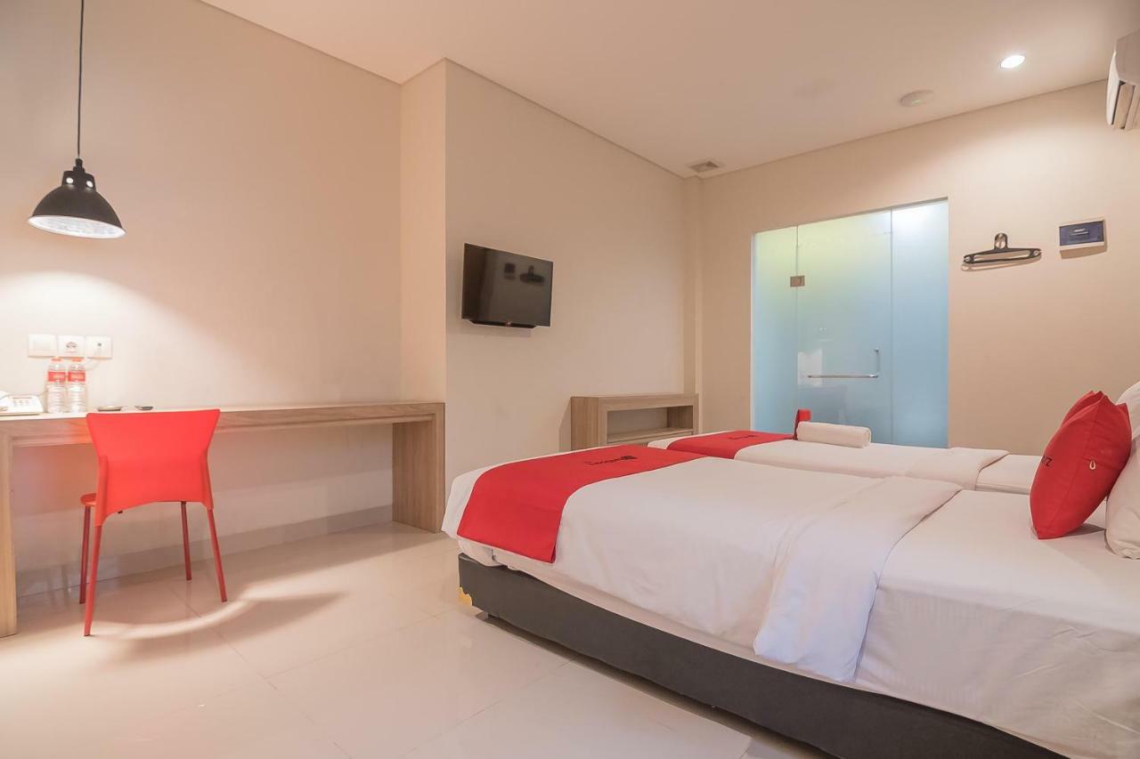 Hotel Reddoorz @ Cherry Homes 2*