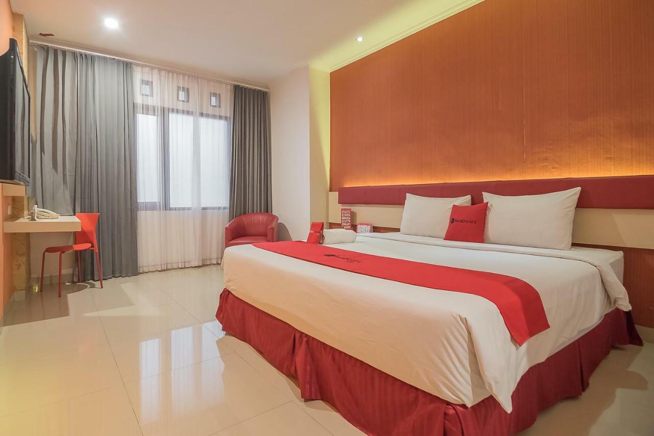 Reddoorz @ Cherry Homes 2* Bandung