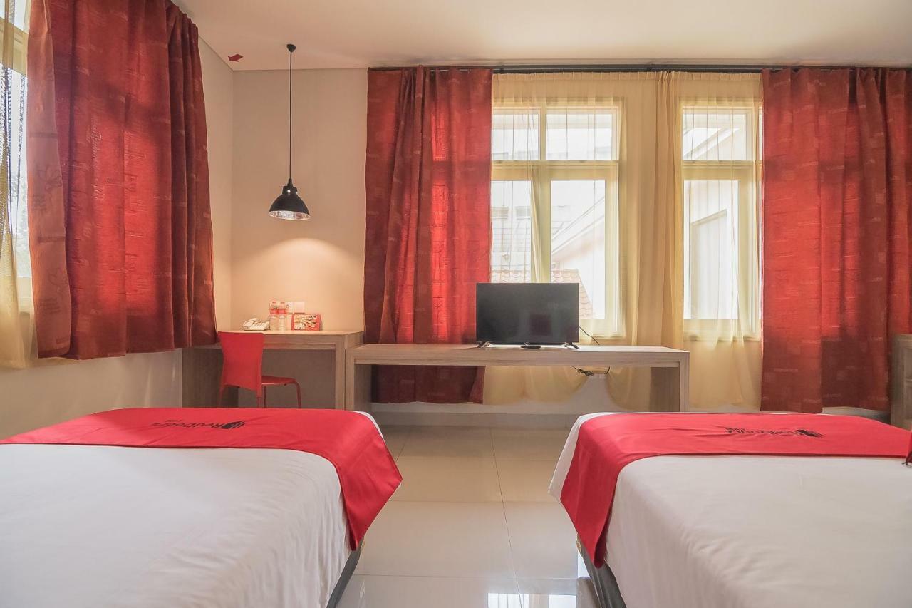 Reddoorz @ Cherry Homes 2* Bandung