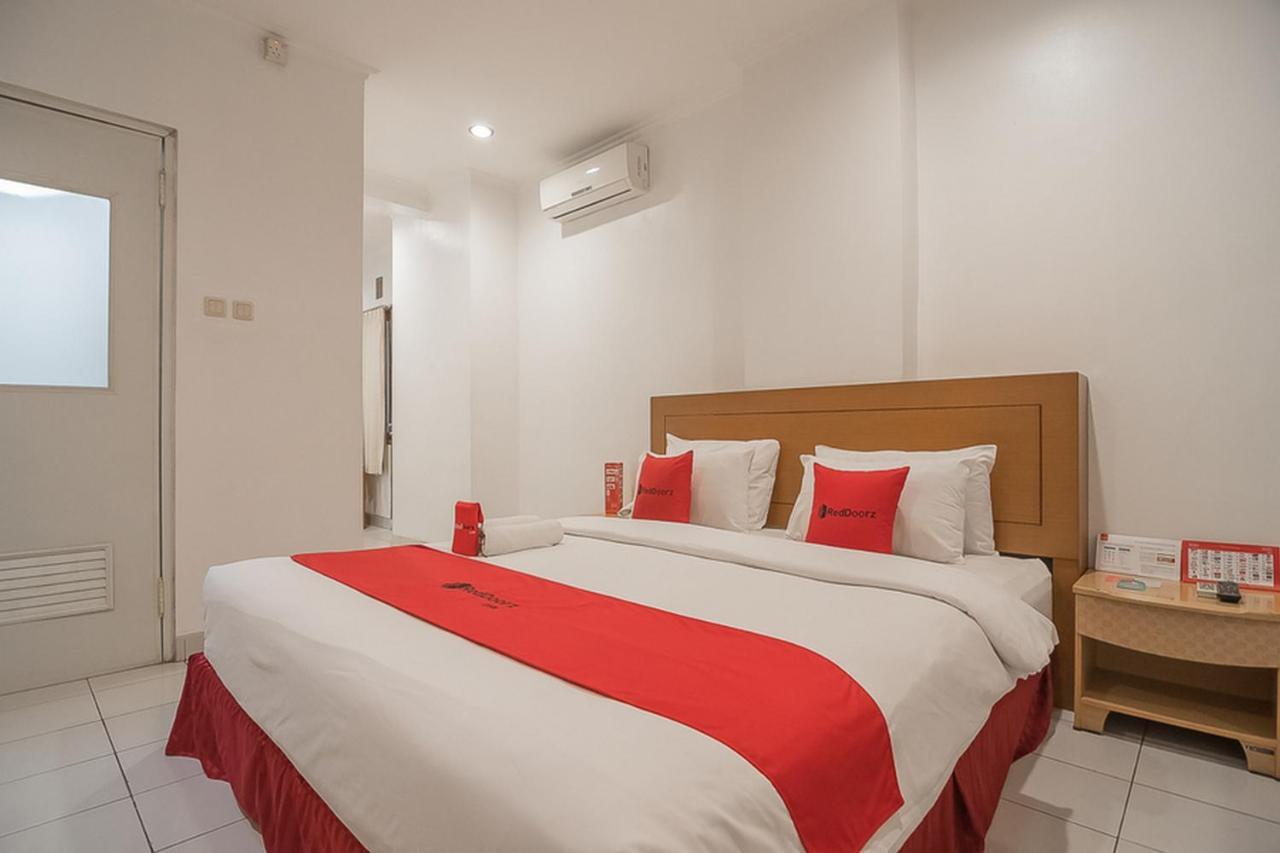 Hotel Reddoorz @ Cherry Homes