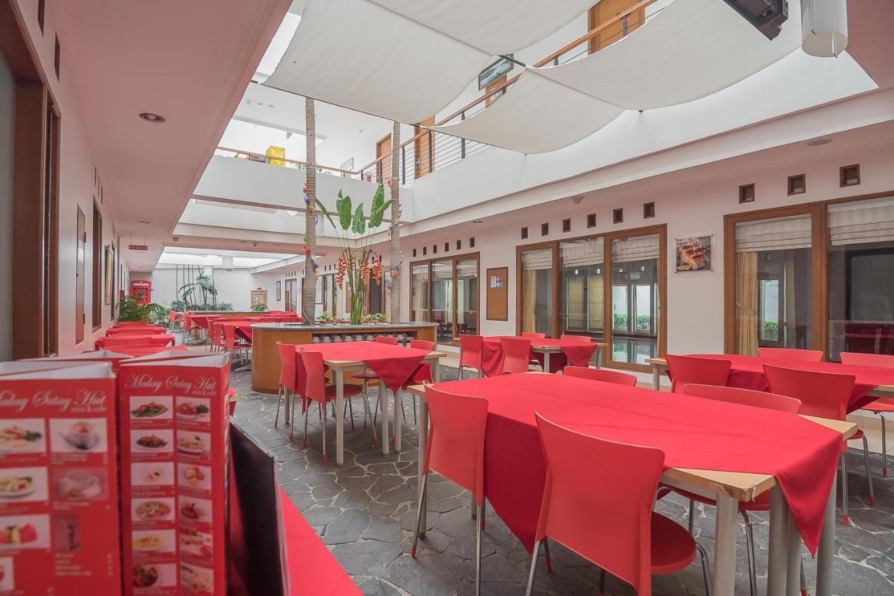 Hotel Reddoorz @ Cherry Homes 2*