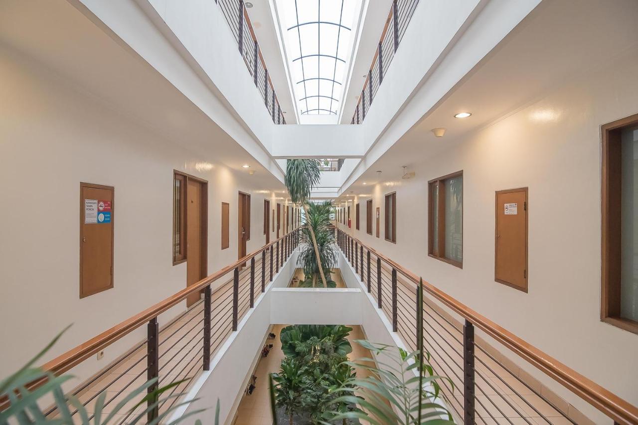 Hotel Reddoorz @ Cherry Homes